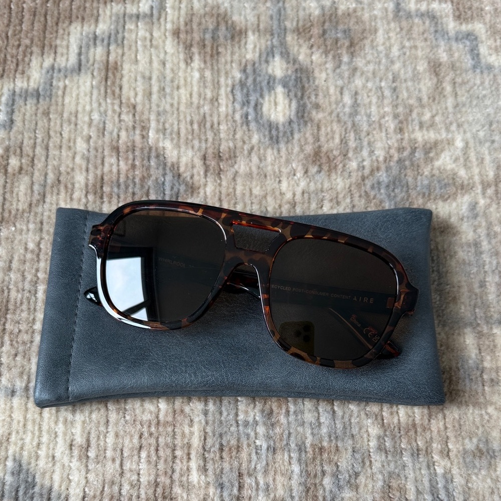 Aire Whirlpool Sunglasses (Tortoise)